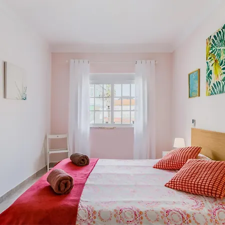 Apartment Lovely Charneca (Setubal)